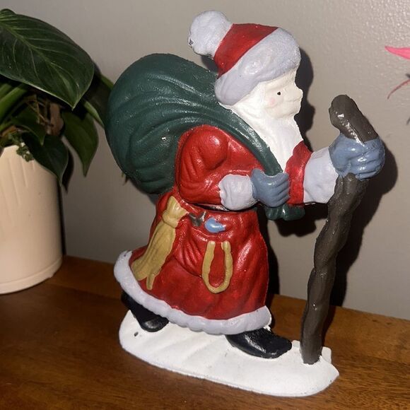 Santa Iron Doorstop! - Picture 3 of 7